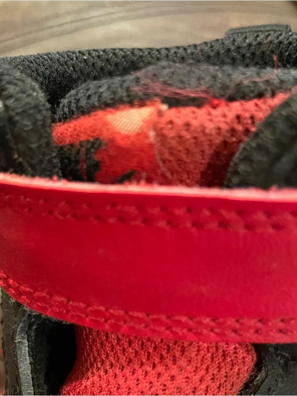 Nike Court Kids Borough Mid 2 High Top Sneakers Red/Black‎ Boy’s Size 11C Shoes